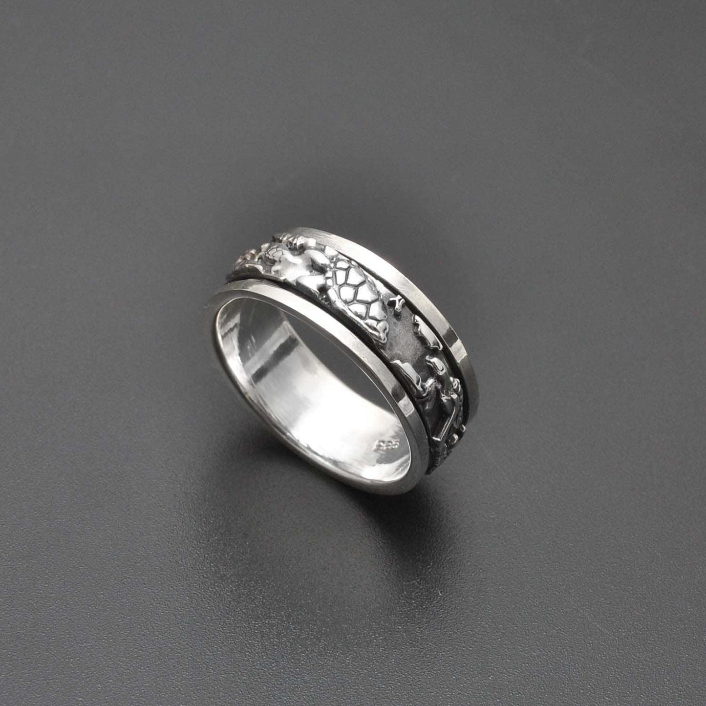 Spinner Sterling Silver Turtle Band Ring - SAR Gems