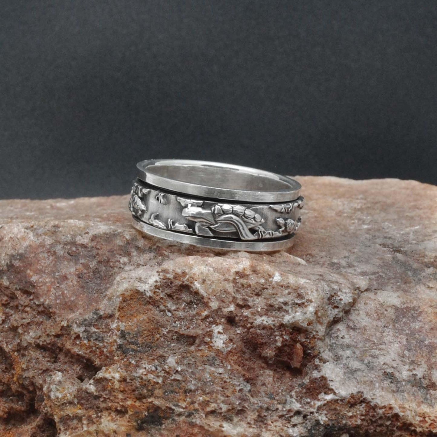 Spinner Sterling Silver Turtle Band Ring - SAR Gems