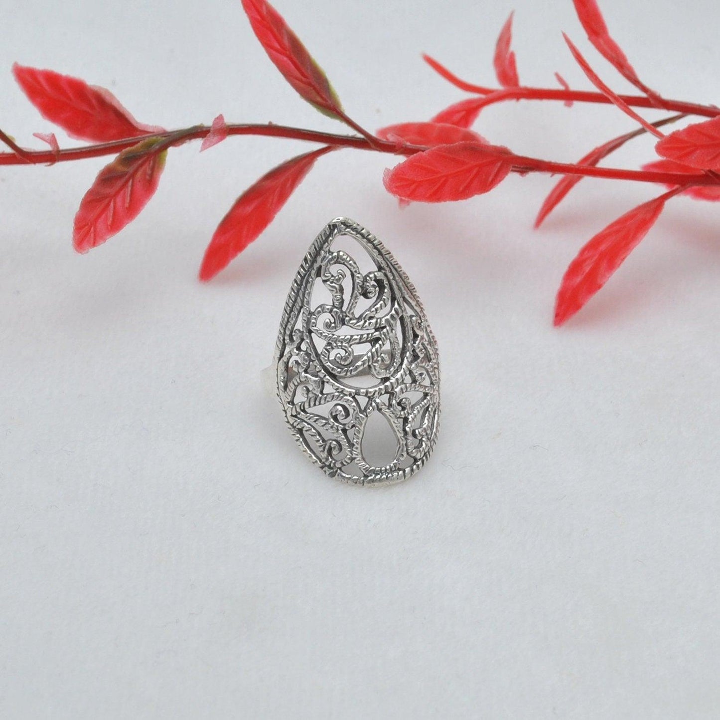 Sterling Silver Filigree Women Dainty Ring Size 8 - SAR Gems