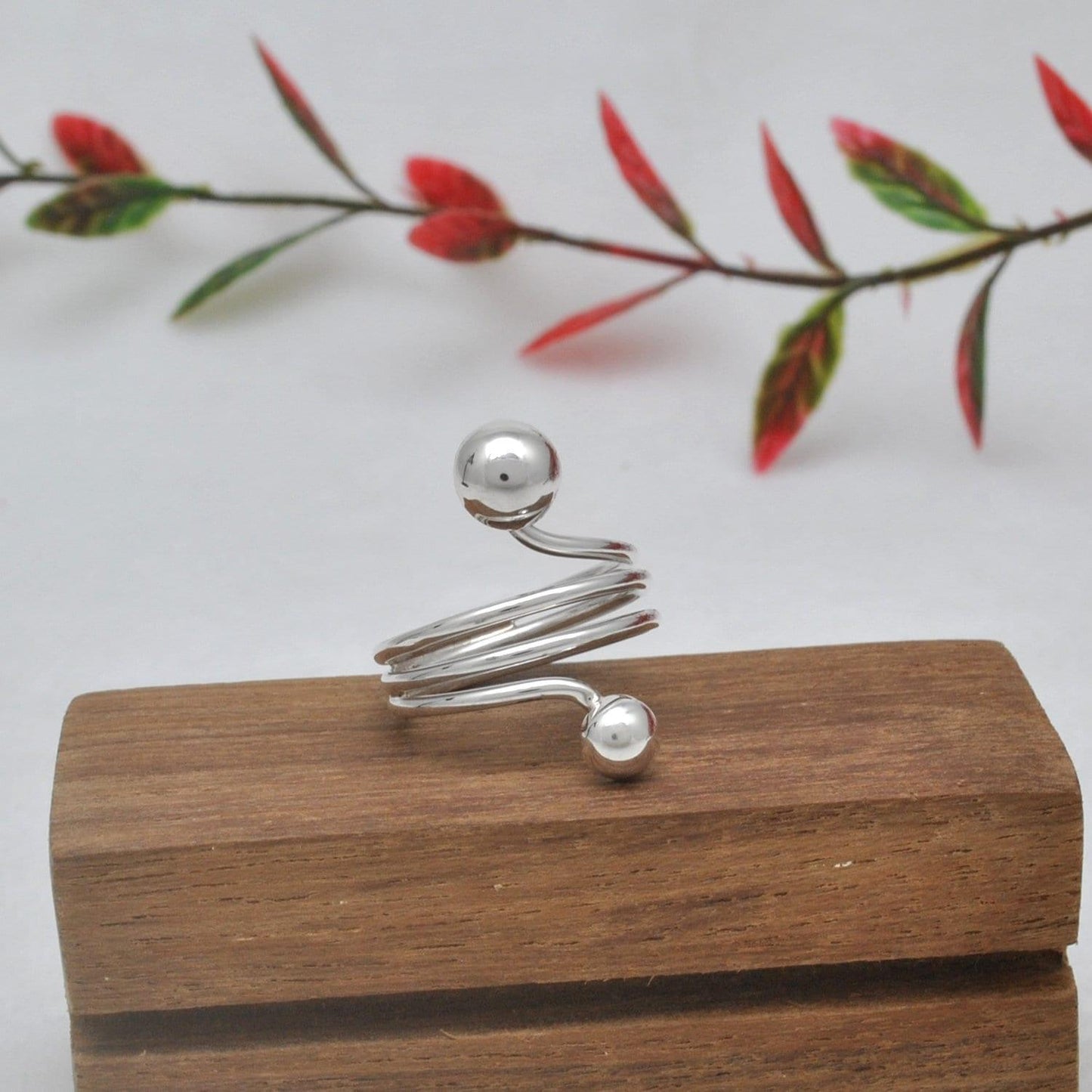 925 Sterling Silver Women Statement Ring Size 8 - SAR Gems