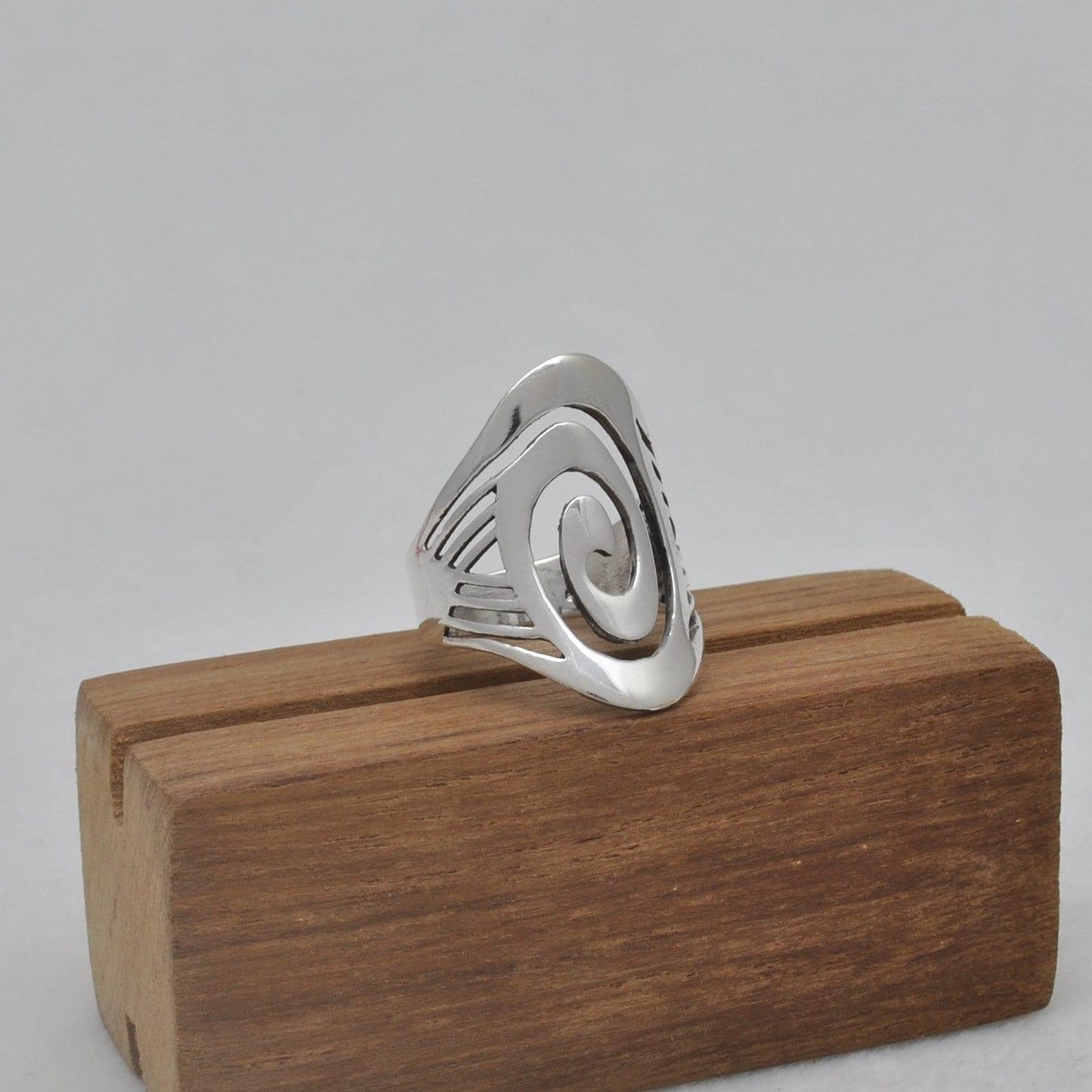 Men Women Silver Spiral Ring Size 10 - SAR Gems