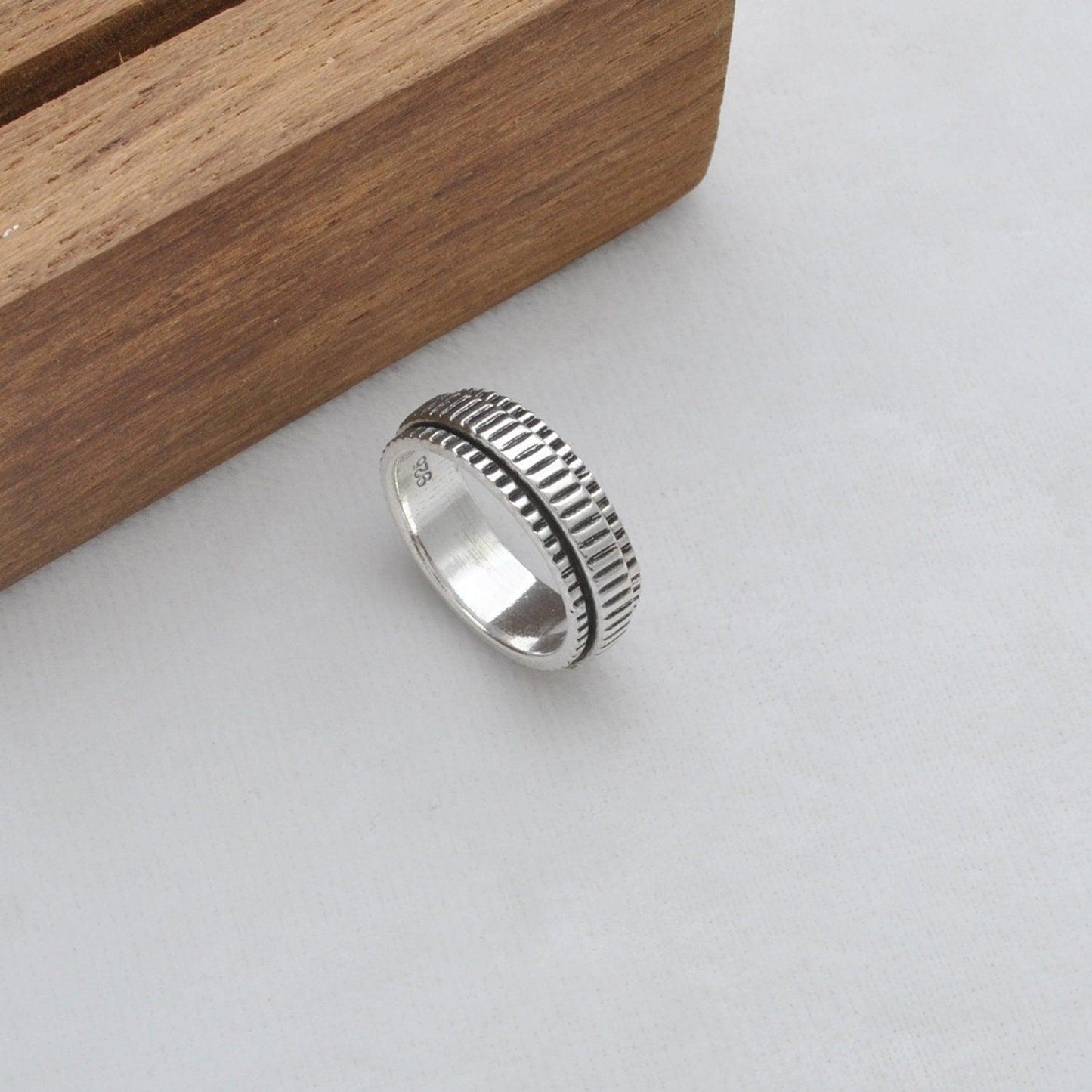 Tibetan Silver Spinner Ring Size 6 - SAR Gems