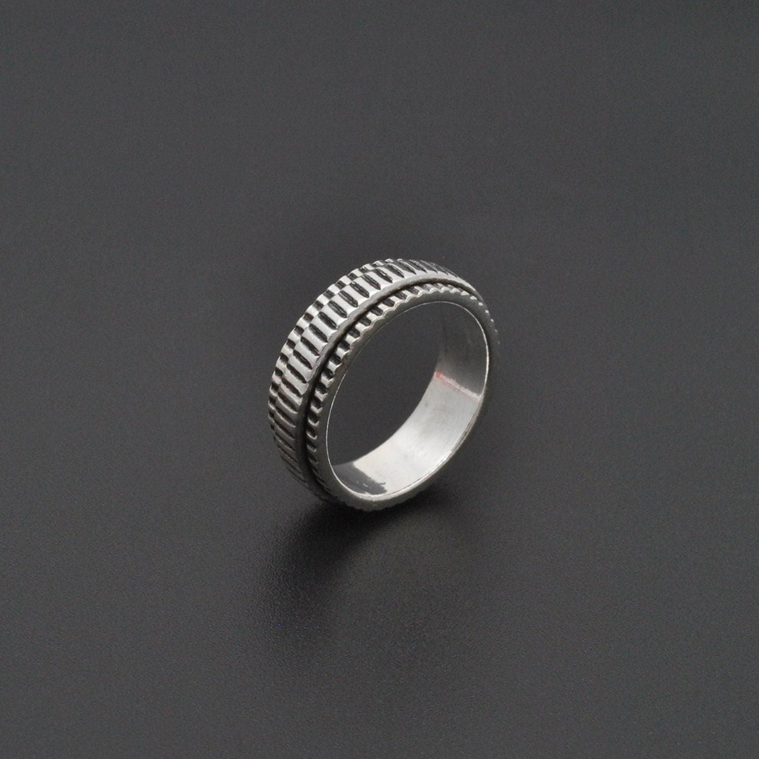 Tibetan Silver Spinner Ring Size 6 - SAR Gems