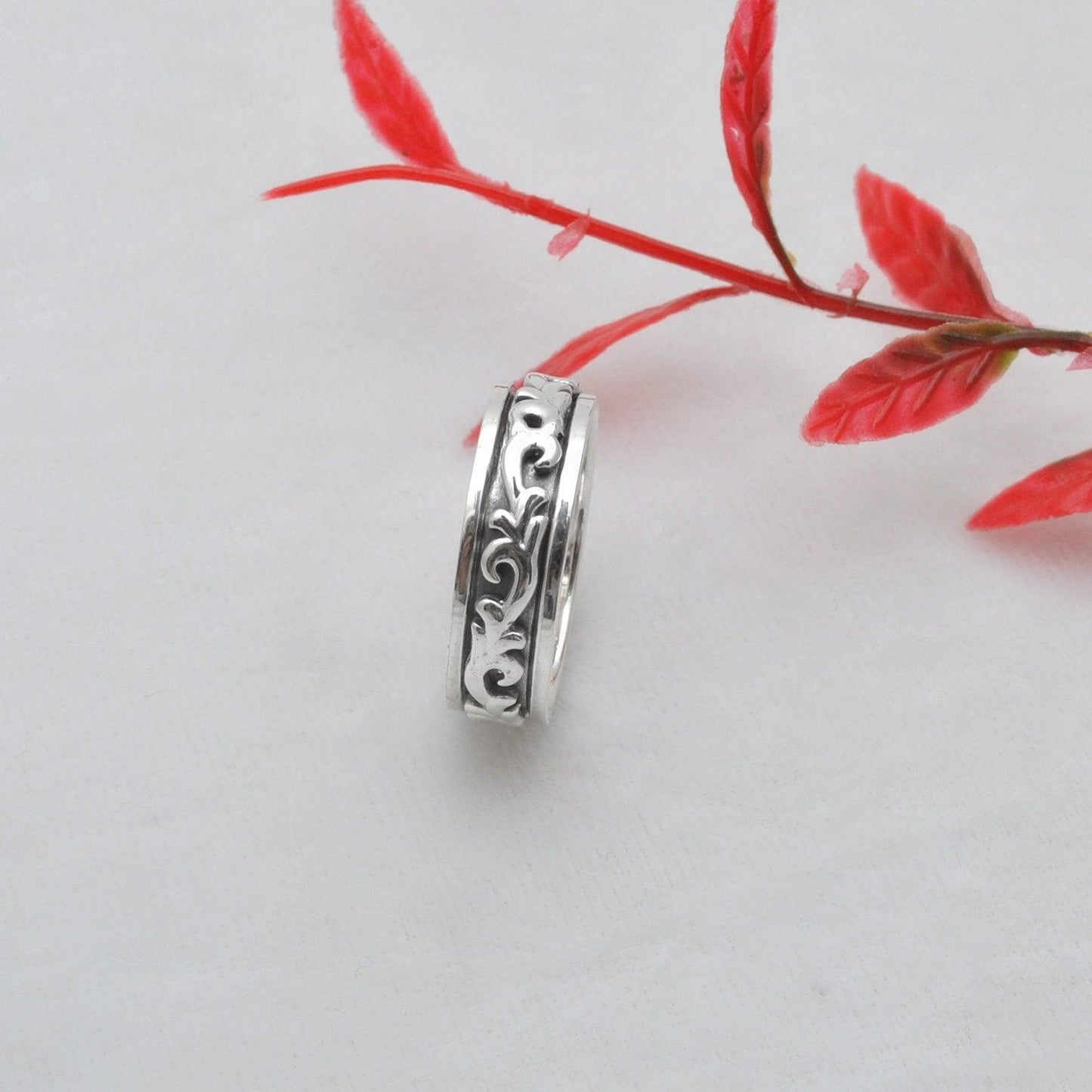 Floral Band Spinner Ring Size 11 - SAR Gems