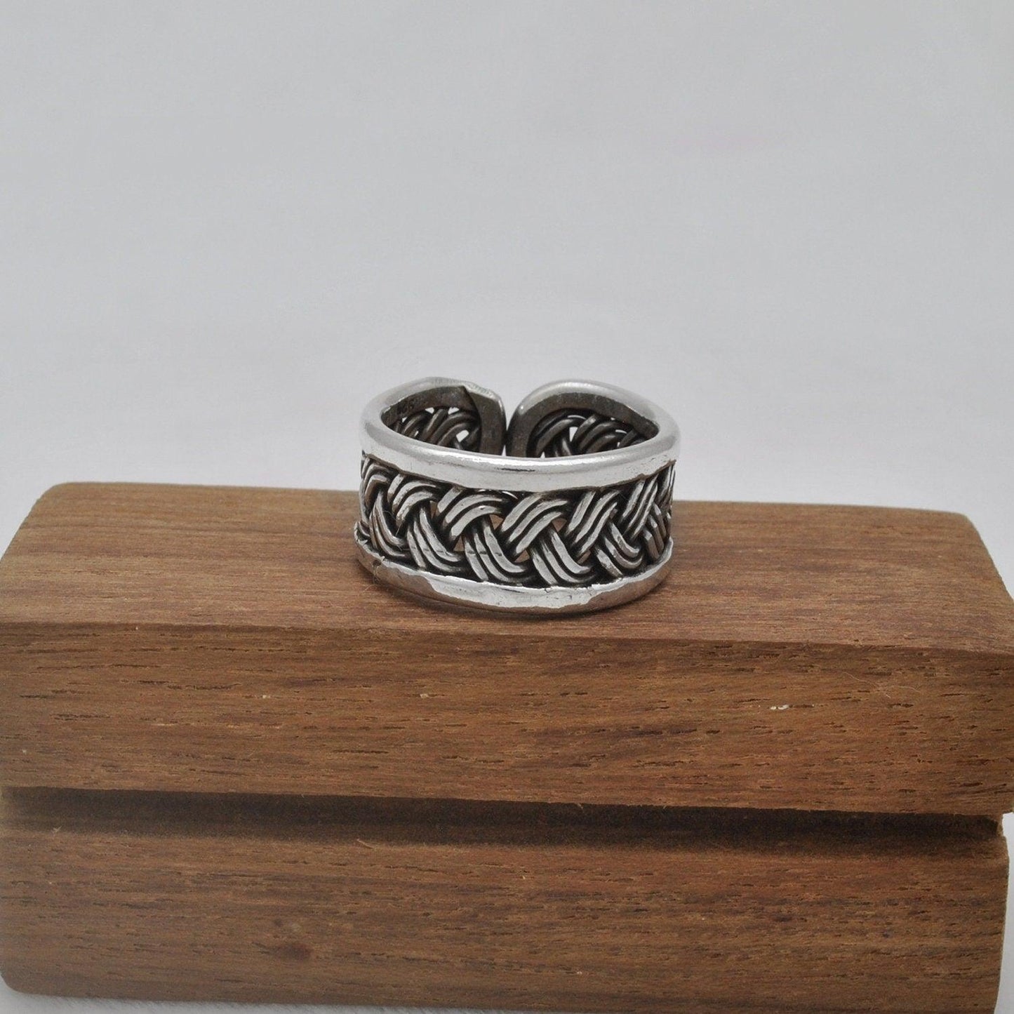 Oxidized Woven Men Women Size Ring 10 - SAR Gems