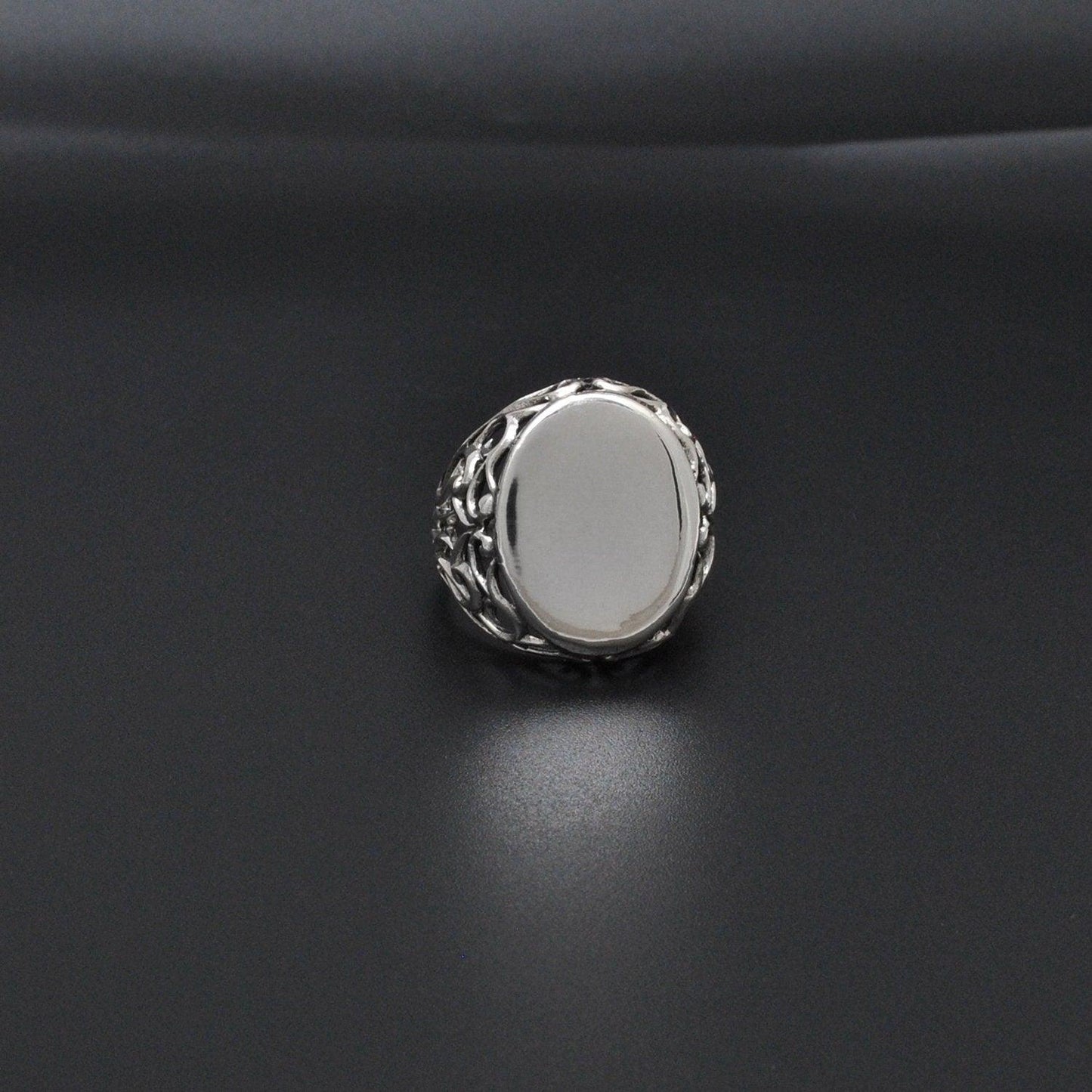 Sterling Silver Oval Men's Ring Size 9 - SAR Gems