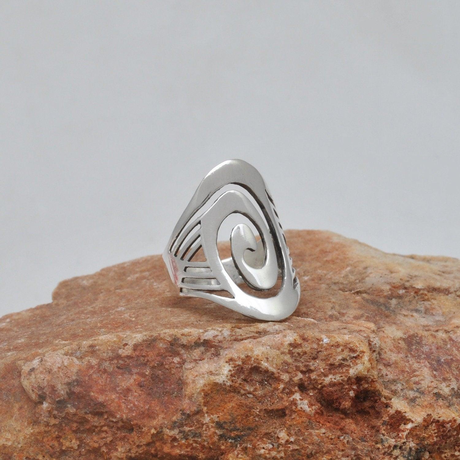 Men Women Silver Spiral Ring Size 10 - SAR Gems