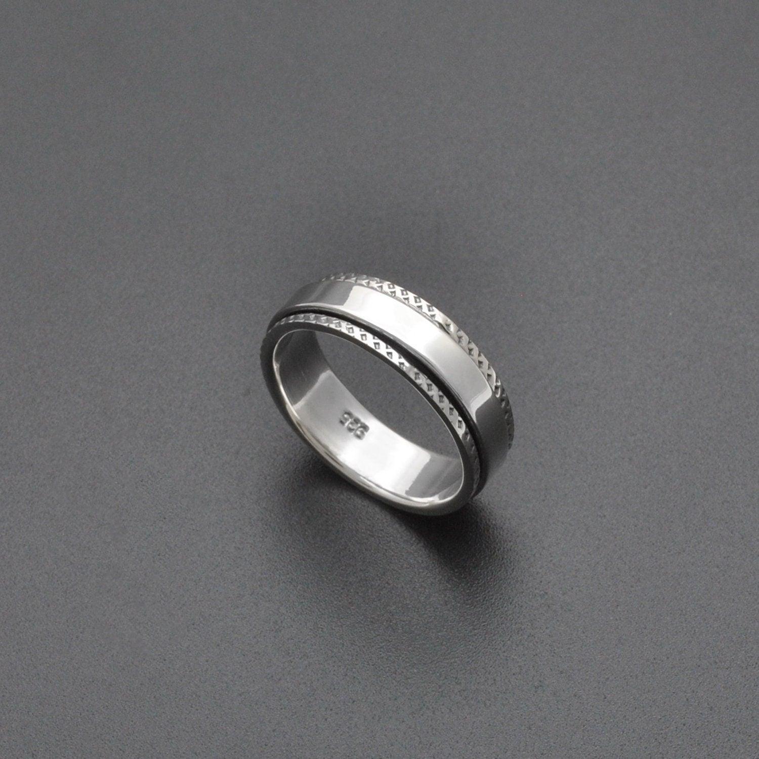 925 Sterling Silver Spin Meditation Ring Size 8 - SAR Gems