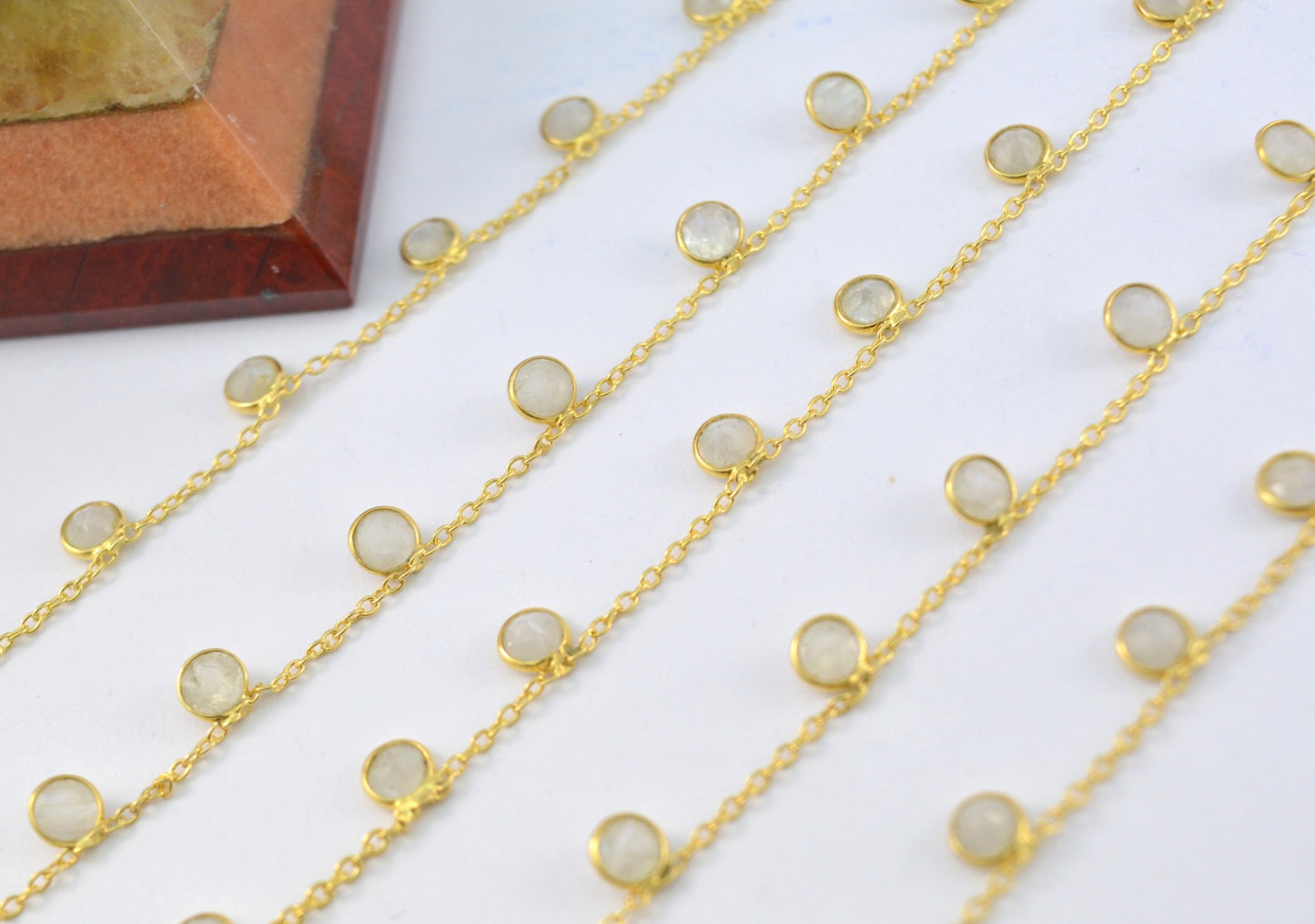 Classic Moonstone Rosary Chain in 925 Silver Gold - 4mm