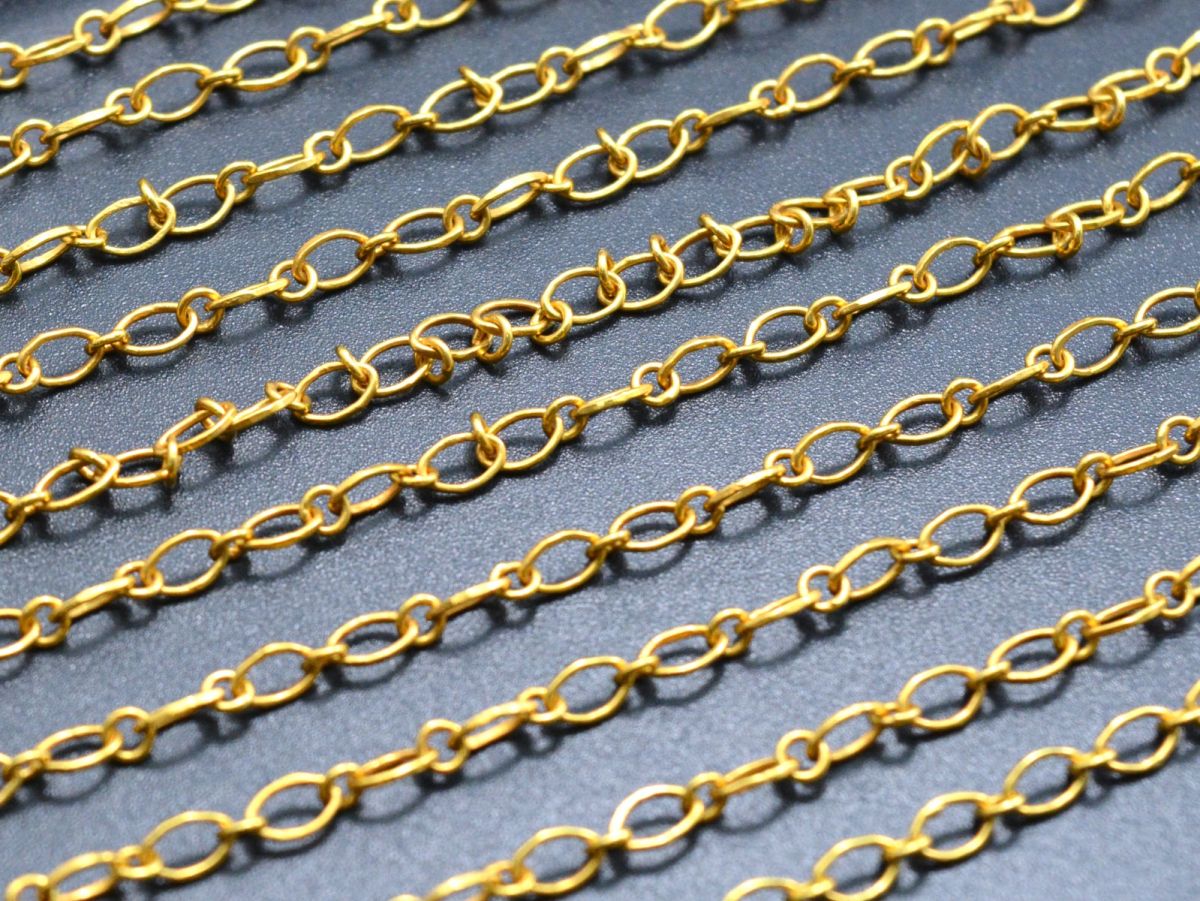 Stunning  18k Solid Gold plain Chain in 5X3mm in Oval Shape  - SGGRC-046, Sold by 17 cm.