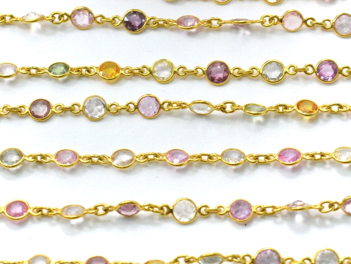 18K Solid Yellow Gold Attractive Bezel Chain With Natural Round Multi Sapphire Stone Size - 4.00 MM. Sold By 17CM, SGGRC-047.