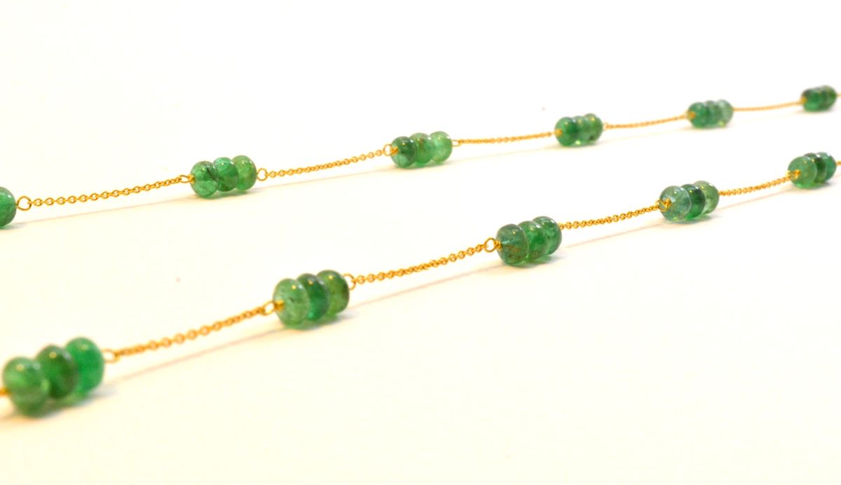 Lovely  18k Solid Gold Necklace With Natural Emerald Stone - 4-6 mm Size - SGGRC-061