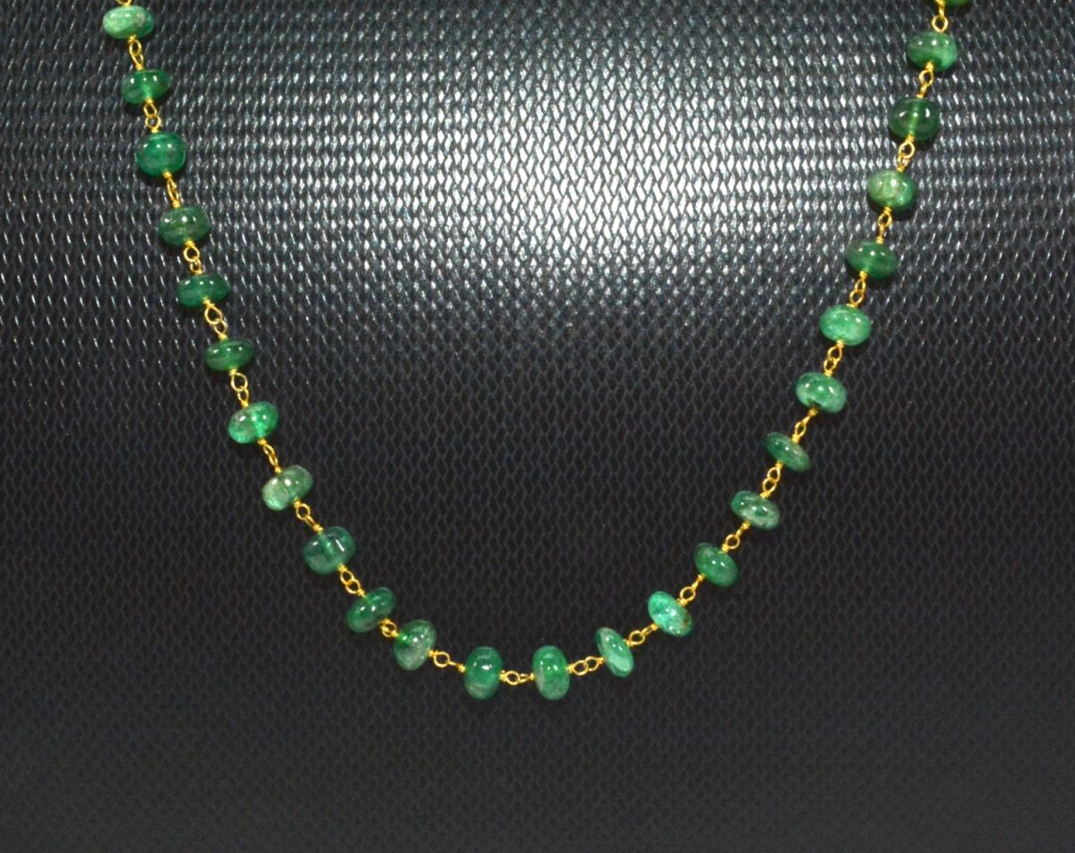 18k Solid Gold Necklace Studded With Emerald Stone, 4.50 -6.00 mm , SGGRC-103