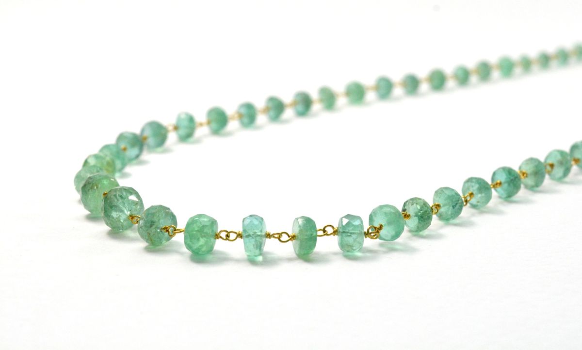 18k Solid Gold Necklace in Roundel Shape With Emerald Stone - 4.00 - 6.50 MM,  SGGRC-106