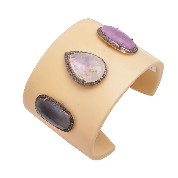 Beautiful 925 Sterling Silver Gold Black Rhodium Bangle Studded With Rose Cut Diamond & Bakelite and Sapphire Stone - J-1088