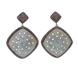 Victorian Jewelry, Silver Diamond Earring With Rose Cut Diamond And Green Sapphire Stone Studded In 925 Sterling Silver Gold Plating. J-512
