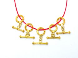 18k Solid Yellow Gold Toggle Clasp In Shape Toggle Wire Shiny Finish 9x1,15x1,5mm, SGTAN-0535, Sold By 1 Pcs.