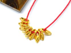 Handcrafted 18k Solid Yellow Gold Lobster Lock in Matt Finish. 8X4.5 mm Beautiful Lobster Lock in 18k Solid Gold. Sold By 1 pcs
